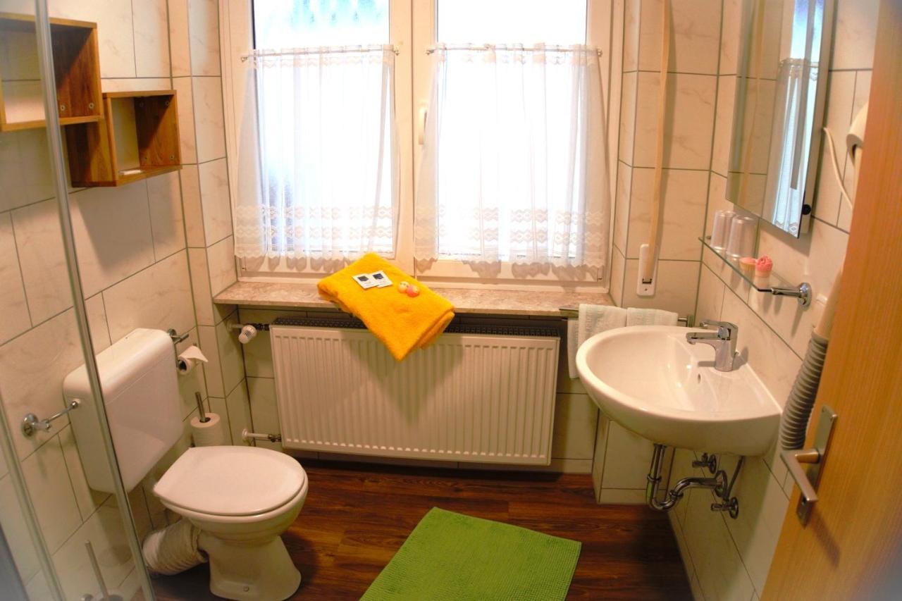 Gasthof Zum Loewen Gössweinstein Exterior foto